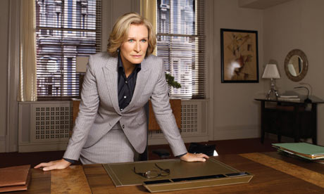 Glenn-Close-as-Patty-Hewe-001