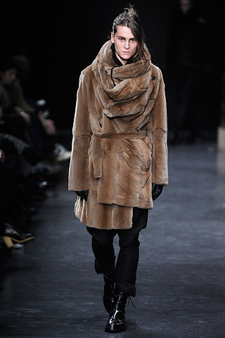 AnnDemeulemeester.Love4