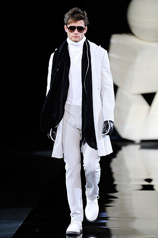 EmporioArmani.Hate4