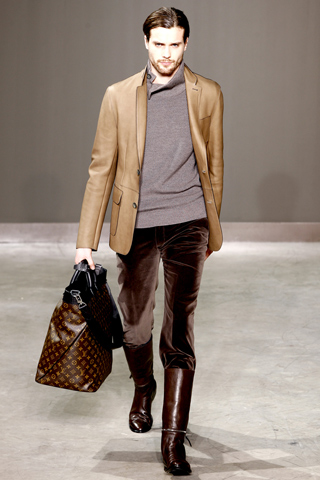 LouisVuitton.Love4
