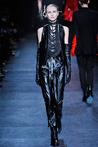 AnnDemeulemeester.Love4