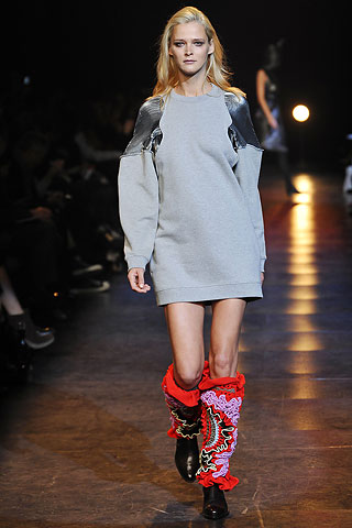 HusseinChalayan.Love3