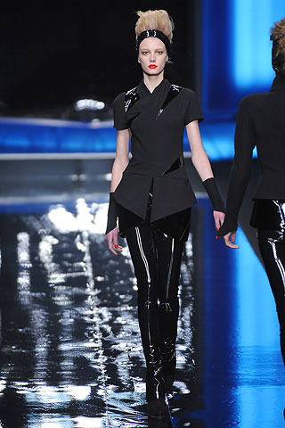 KarlLagerfeld.Loathe1
