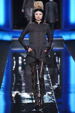 KarlLagerfeld.Love1