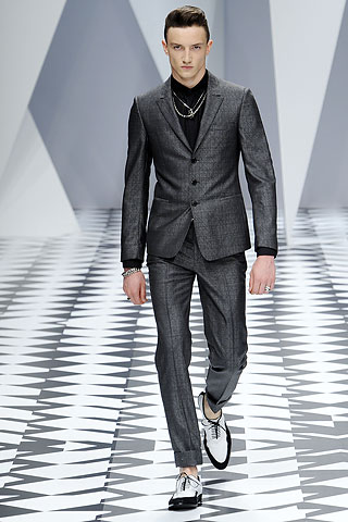 Loathe.Versace.MenswearSpringSummer2011.1