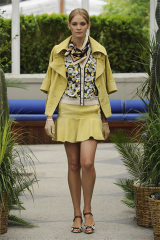 Love.LouisVuitton.Resort2011.3