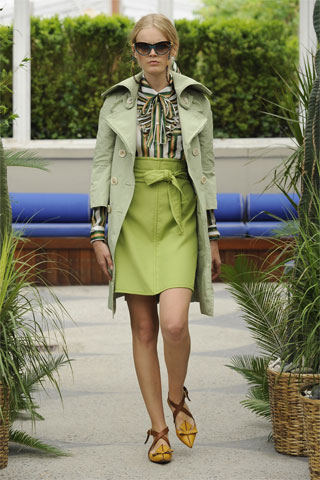 Love.LouisVuitton.Resort2011.4