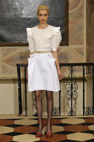 Love.YvesSaintLaurent.Resort2011.5