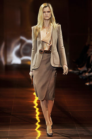 Love.ArmaniPriveFall2010.2