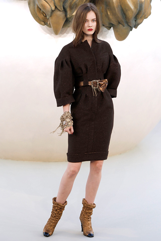 Love.Chanel.HauteCoutureFall2010.3