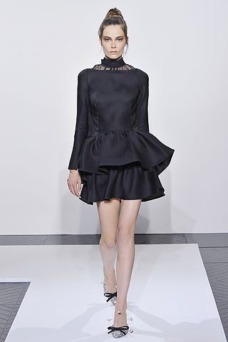 Love.Valentino.HauteCouture.Fall2010.2