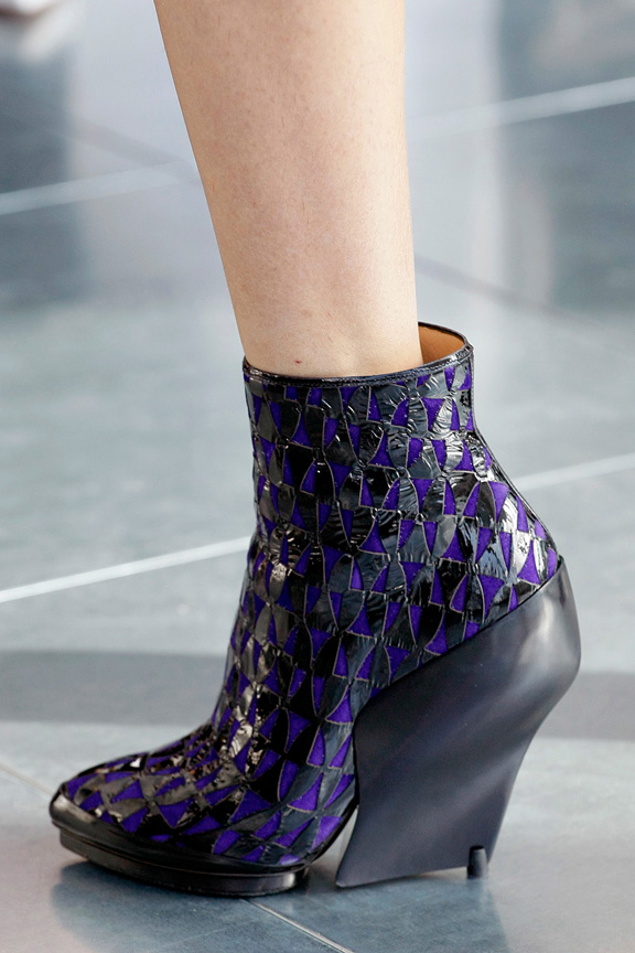 London, catwalk, runway show, review, critic, fall winter 2013, antonio berardi