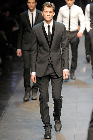 Dolce & Gabbana Menswear Fall Winter 2010 | Searching for Style