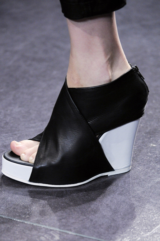 Paris Catwalk Shoes Spring Summer 2011 Part 1 | Searching for Style