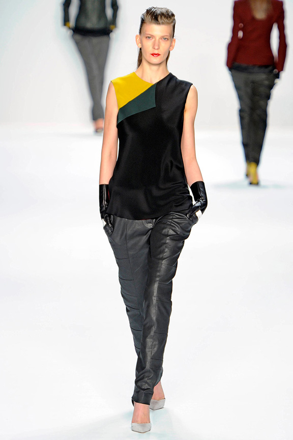 Narciso Rodriguez Fall Winter 2012 | Searching for Style