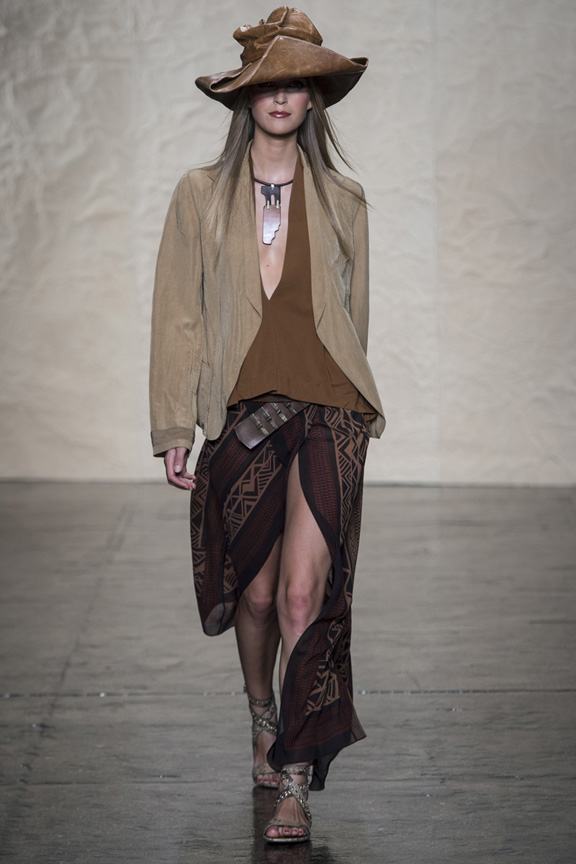 Donna Karan Spring Summer 2014 | Searching for Style